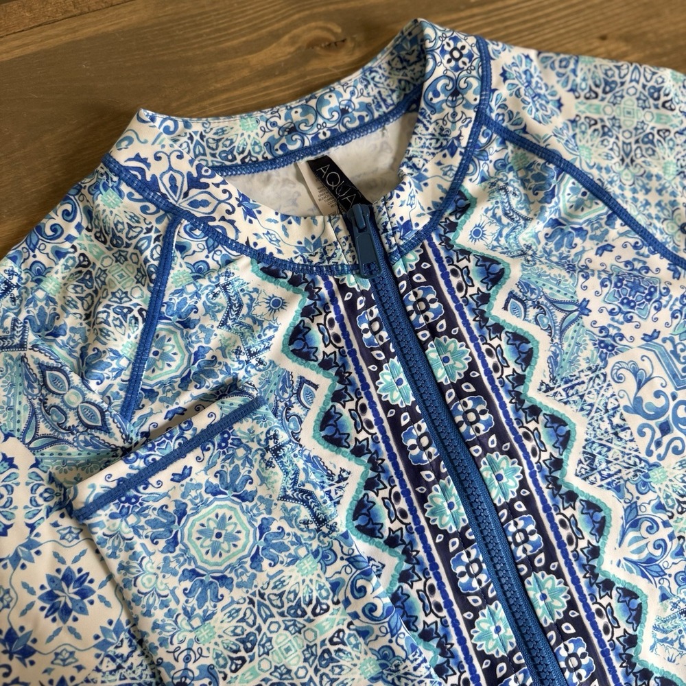 Aqua Et Sol Womens Small Blue White Medallion 1/2 Zip Long Sleeve‎ Rash Guard